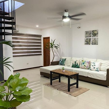 Bakawan Hostel Coron Exteriér fotografie