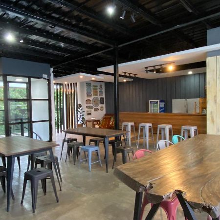 Bakawan Hostel Coron Exteriér fotografie
