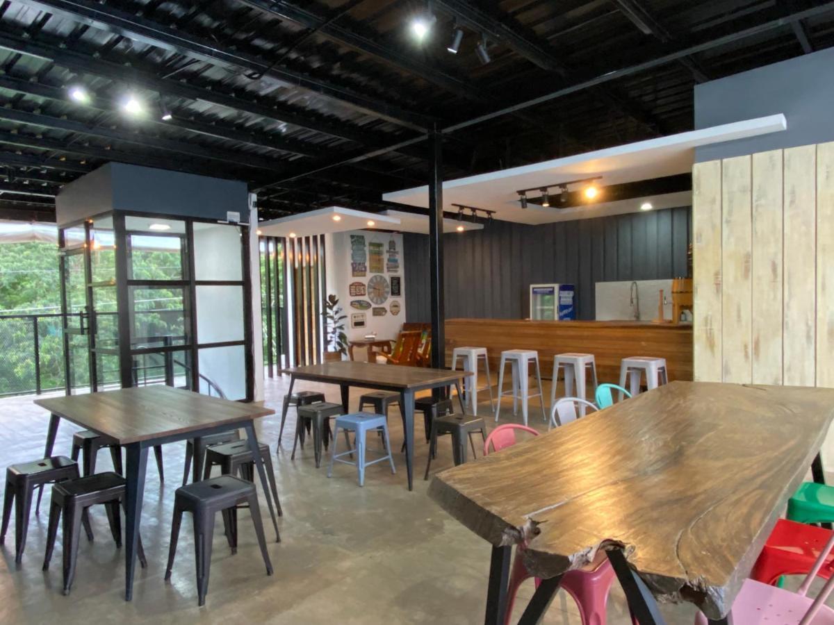 Bakawan Hostel Coron Exteriér fotografie